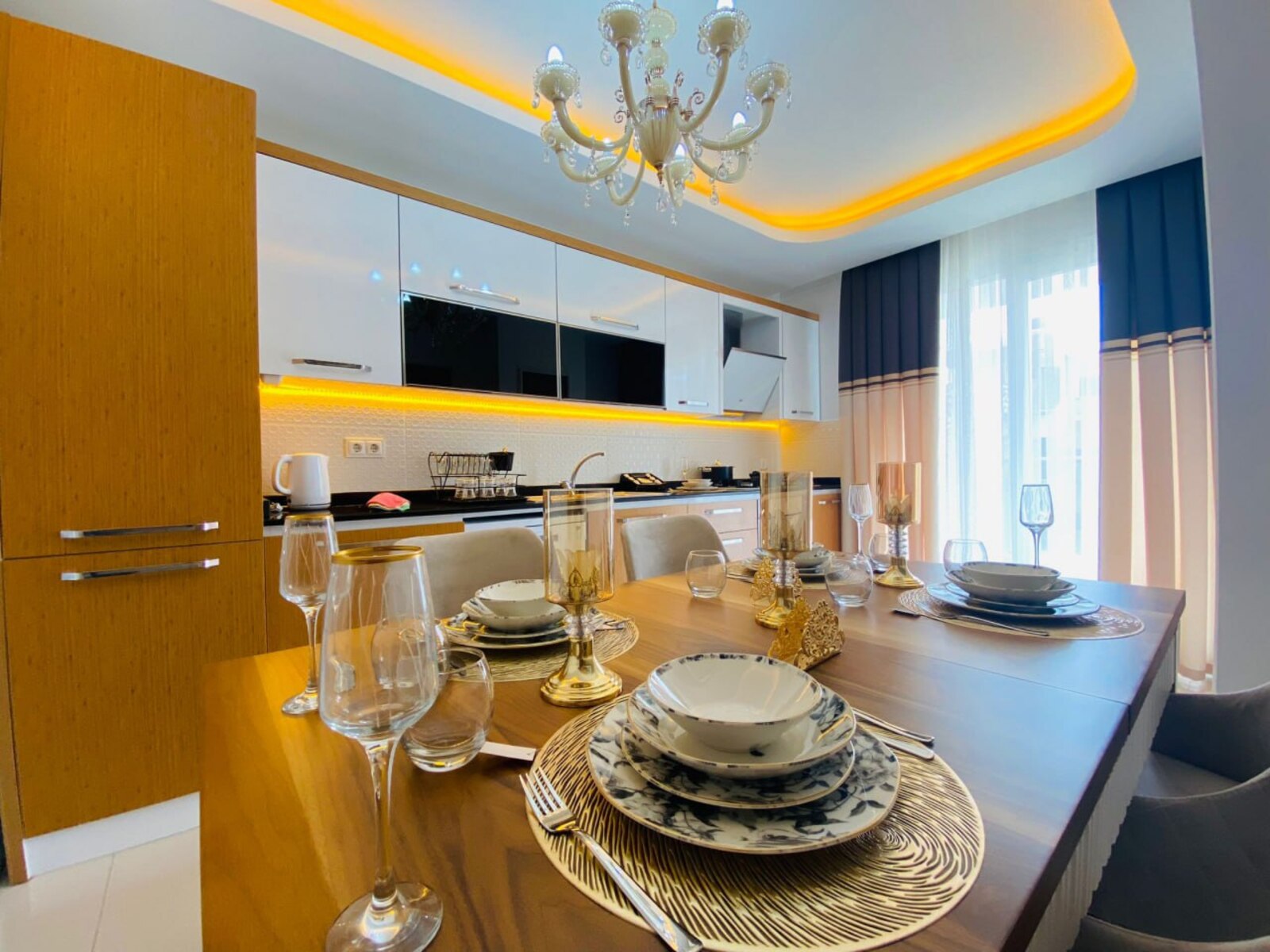 Шикарные апартаменты 3+1 c отдельной кухней Махмутлар Алания Турция фото 1