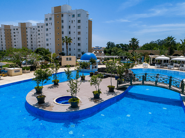 2-комнатные апартаменты 65 м² + 8 м² терраса В СПА-комплексе в 600 метрах от песчаного пляжа Северный Кипр/Фамагуста/Лонг Бич фото 1